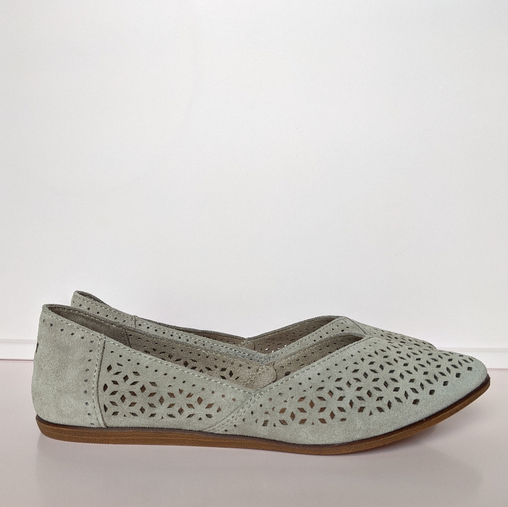 NWT TOMS Jutti Flats